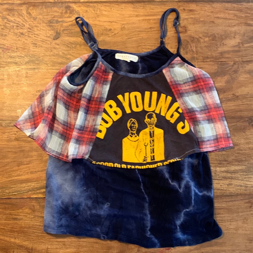 Scrapbook tiered tank